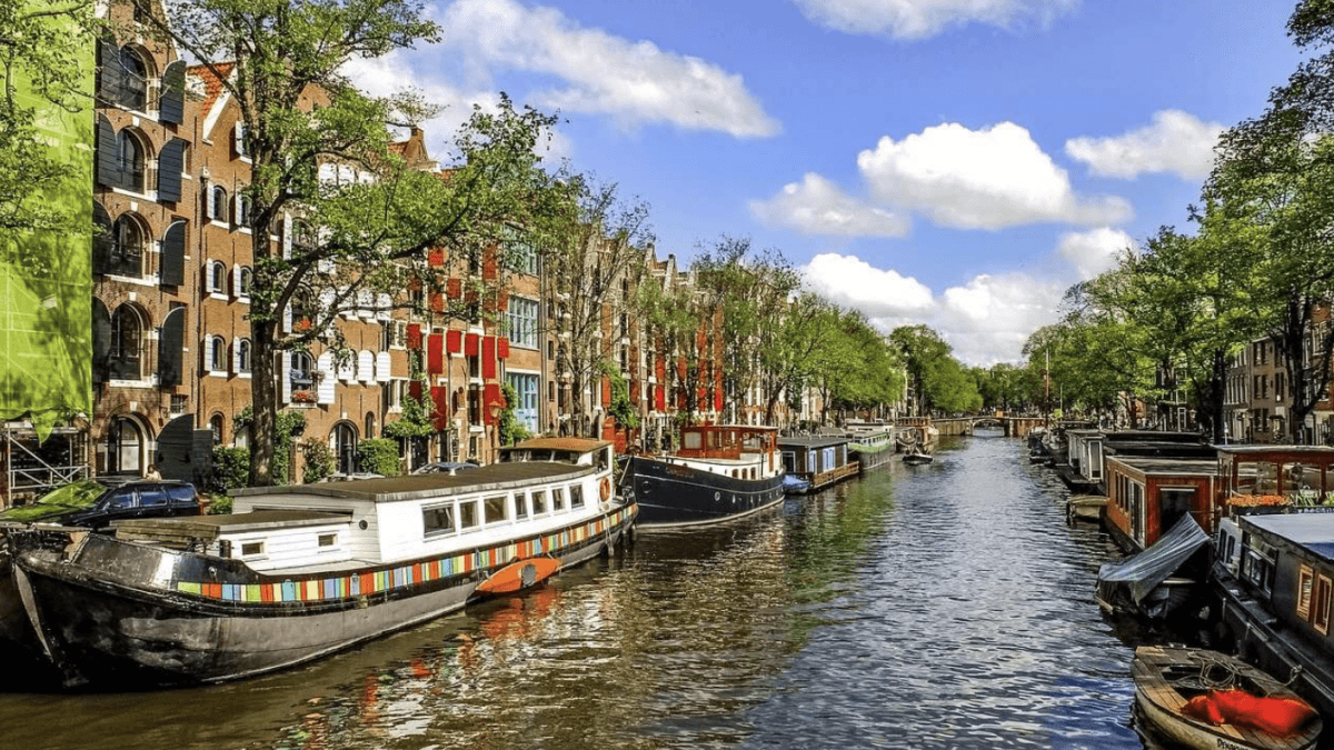 Canal Cruise